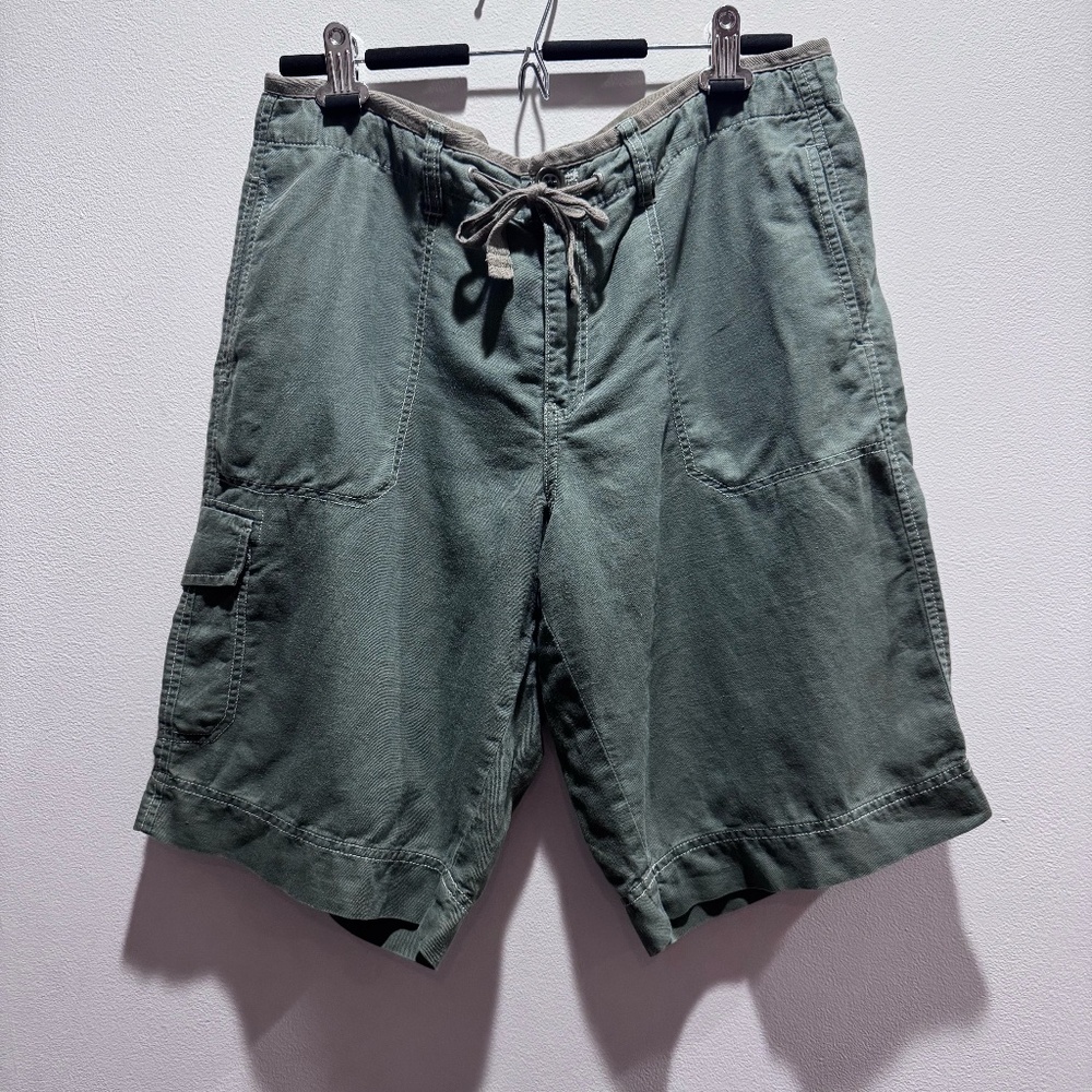 Eddie Bauer cargo shorts